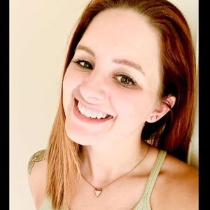 Meet your Posher, Karina